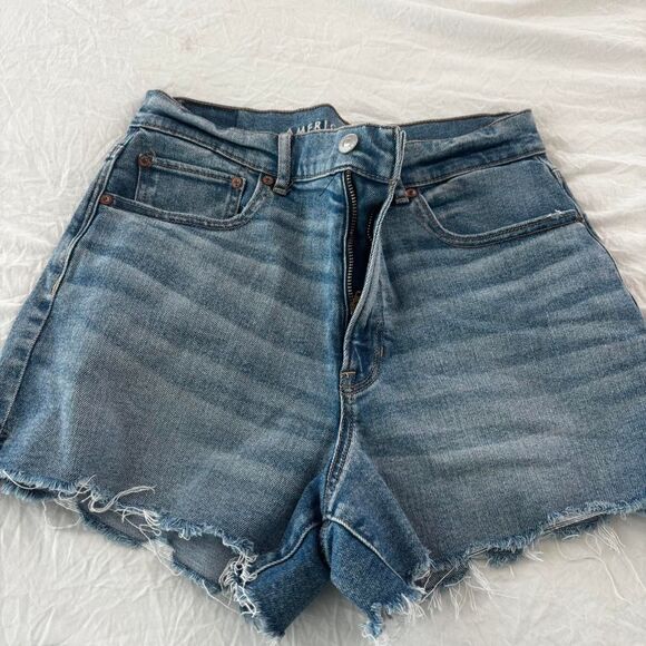 AMERICAN EAGLE OUTFITTERS High Rise Jean Denim Sz 6 Stretch Women's Blue Shorts - Picture 2 of 3